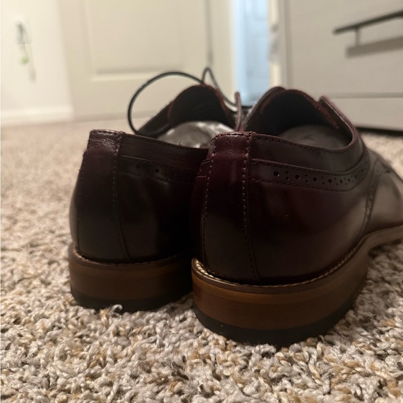 Stacy Adams Burgundy Oxford Shoes - Picture 4 of 15